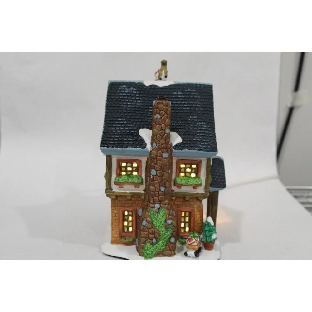RARE Carole Towne Collection‎ Nick's Toy Shop 2002 Lighted Christmas Village